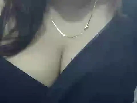 bavleen-kaur live cam on StripChat