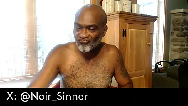 sinnernoir live cam on StripChat