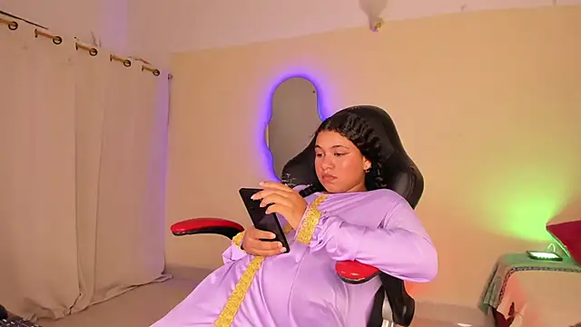 ShairaMassu live sex cam