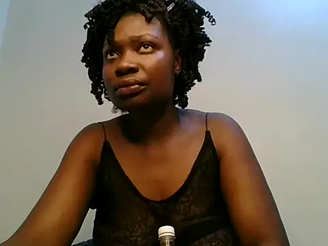 caramel_baddie8 live cam on StripChat