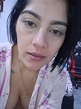 Bandida553 live cam on StripChat