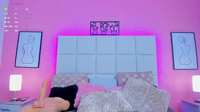 charlotte_kisss