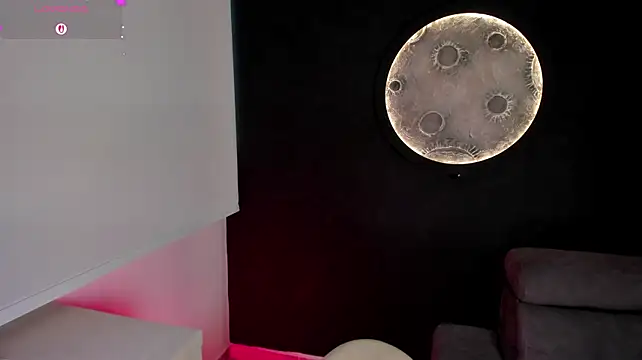 SophieLafont live cam on StripChat