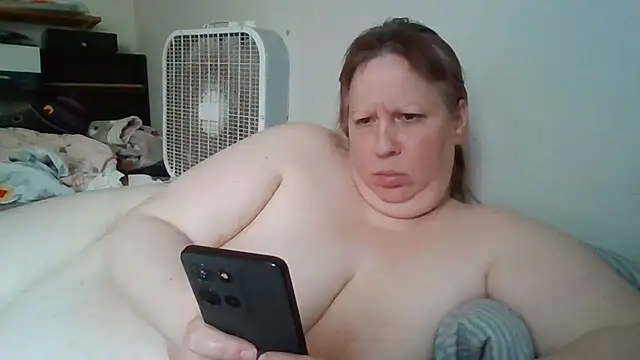 starlight1983 live cam on StripChat