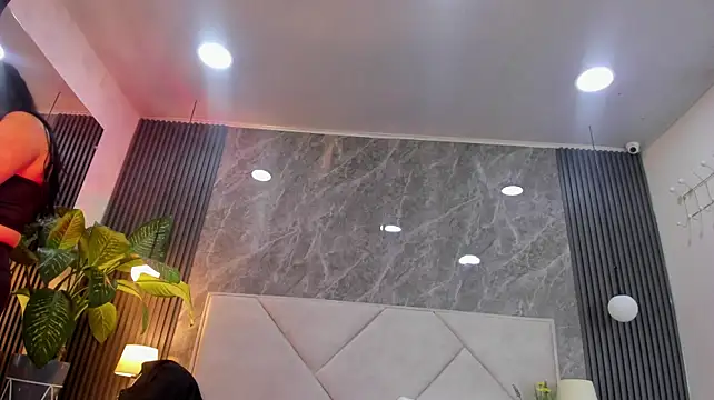 Kate_Bonnie_ live cam on StripChat