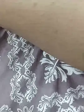 sexy_bomb live cam on StripChat