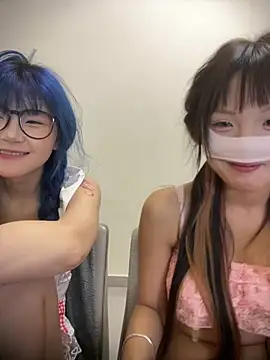 Rocket-Girl live sex cam