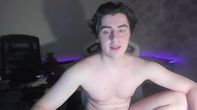 Knuckles17 live cam on StripChat