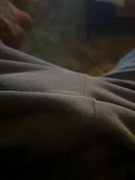 longhardguy420 live cam on StripChat