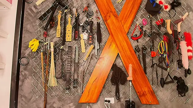 Mistress_lexi_bdsm live sex cam