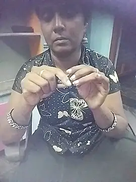 Thamarai01 live cam