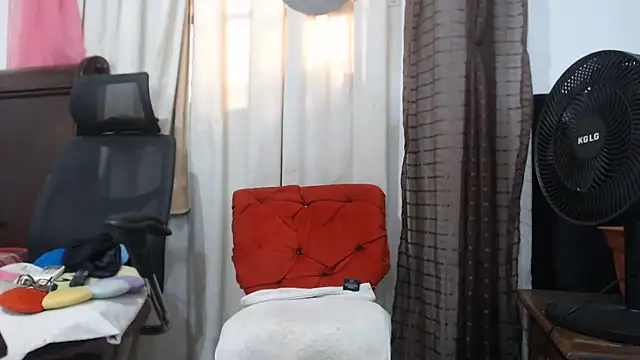 jenny_milf69 live cam on StripChat