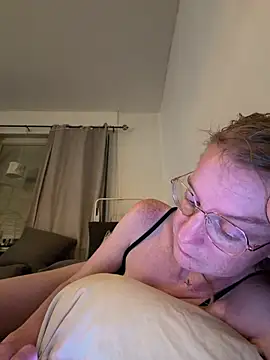 jannis1992 live cam on StripChat