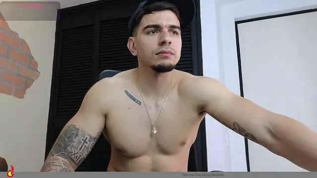 Josh_miller01 live cam on StripChat