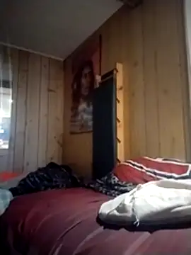 AceticPinscher live cam on StripChat