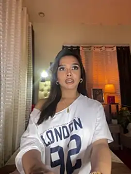 ParisianGirll live cam on StripChat