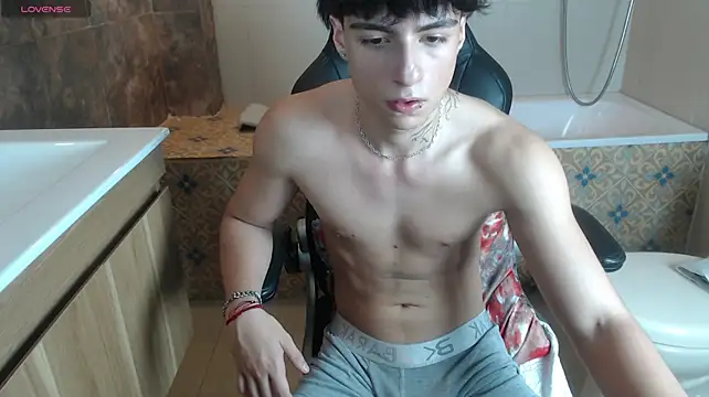 Nathan_Owen live sex cam