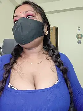 goddessanamika (G young) - FLASH MY BIG JUICY BOOBS IN LIVE [1MIN]