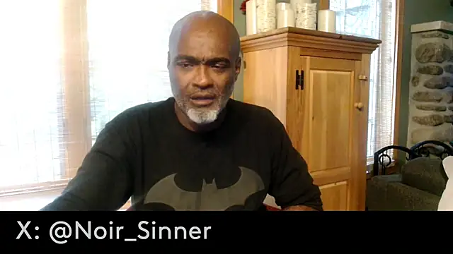 sinnernoir (M mature) - stroke show, standing