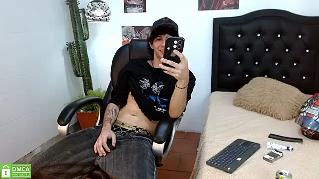 AmethystShadow17 live cam on StripChat