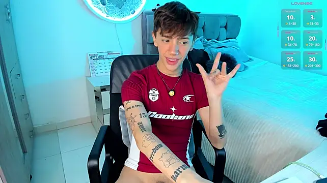 Timothy_ros live cam on StripChat