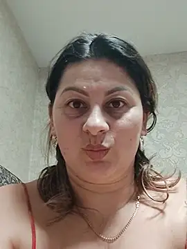 Soli9999 live cam on StripChat