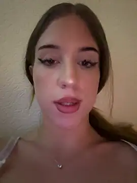 Live sex cam of SweetJulia18