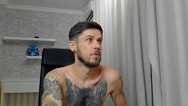 JonahShaw live sex cam