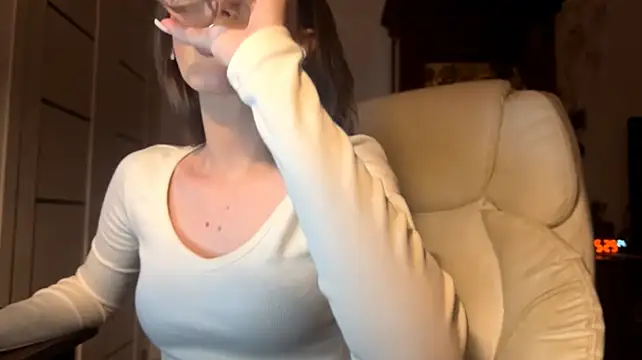 ShannanWohlers live cam on StripChat