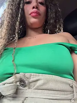 roxyrougee live sex cam