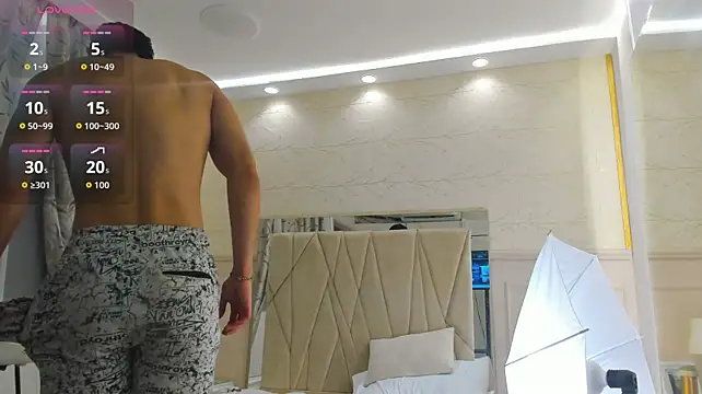 Adrien_Monteiro live cam on StripChat