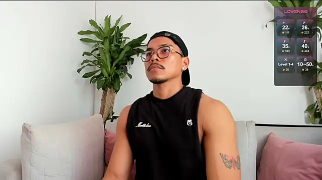 Nico_Rios1 live cam on StripChat