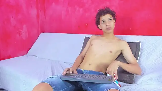 AXEL_DESIRE