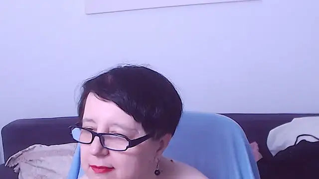 ChristaRose live cam on StripChat