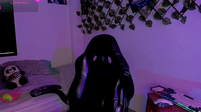 Kora_Red69