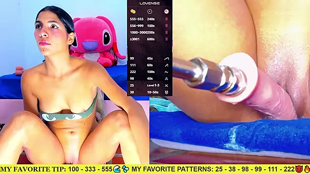 AriannaLewiis live cam on StripChat