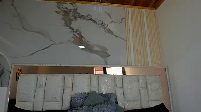 Slutty_Vicky live cam on StripChat