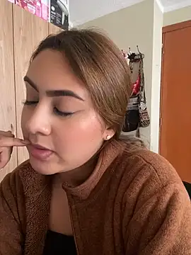 Miabonnett_ live cam on StripChat