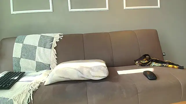 bloom_apple live cam on StripChat