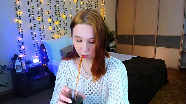 MooonlightSky live cam on StripChat
