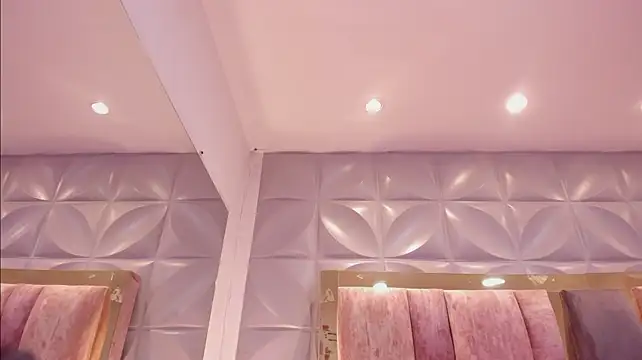 Charlotte_Ice1