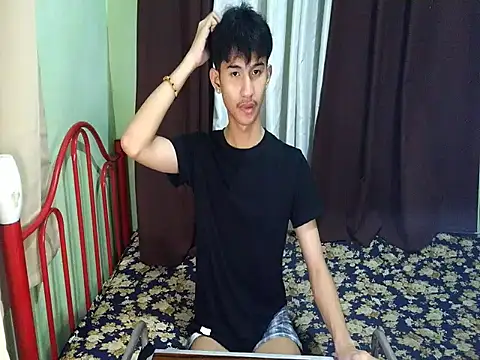 Hardfucker_Charles live cam on StripChat