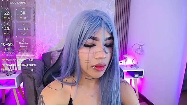 Raven_Wood live cam on StripChat
