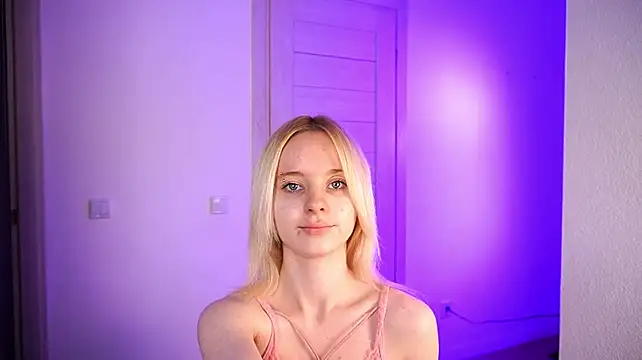quake_123 live cam on StripChat