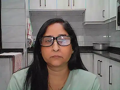 Indiankushy live cam on StripChat