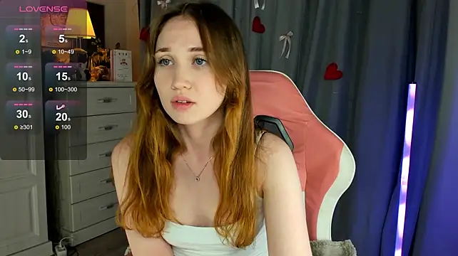 CozyKisses live cam on StripChat