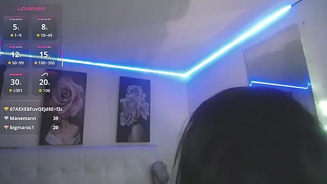 SamathaMay live cam on StripChat