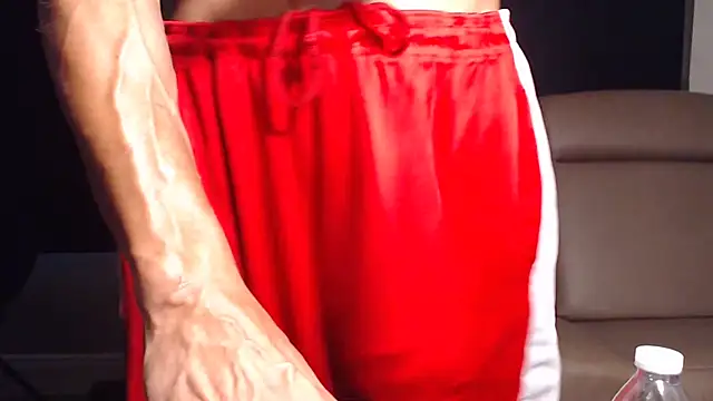 ThickD2C live cam on StripChat