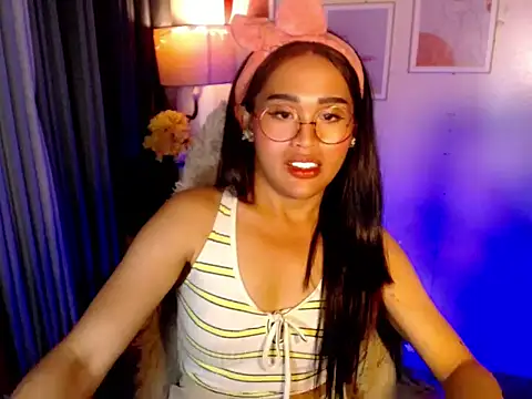 urmidnightcravingsxx live cam