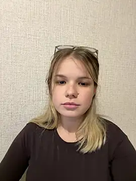 kimevanss (F young) - oil all over the body
